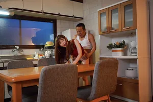 Con gái bị ông xã mới của má nắc mỗi ngày, cho dù đã có người yêu