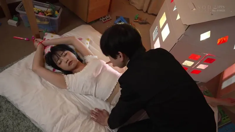 Trả thù anh trai thường xuyên bắt nạt bằng cách chịch con ghệ anh ấy